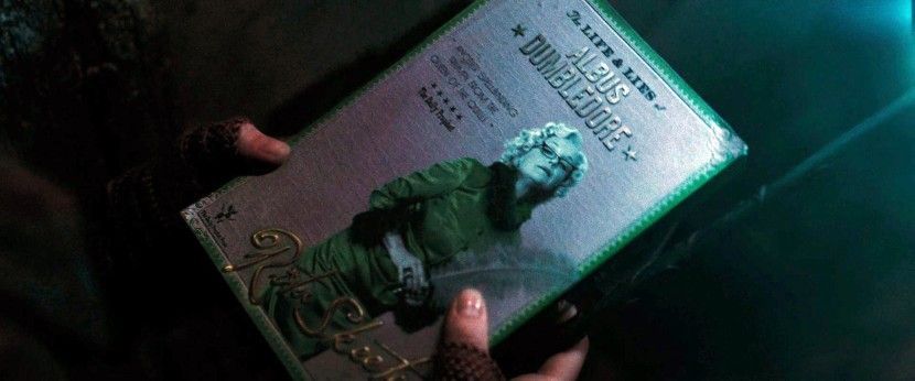 Como se llama el libro de Rita Skeeter sobre Dumbledore?