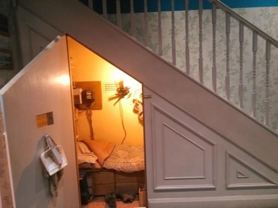 ¿Cuándo cambian a Harry de cuarto?