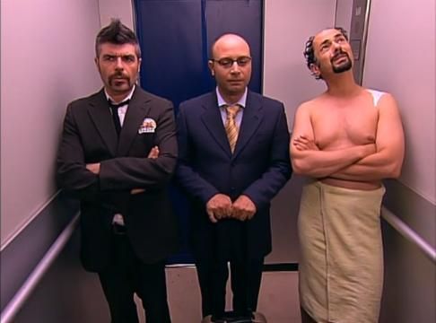 ¿Cuánto dinero tenía el moroso debajo del colchón?