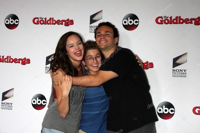 Segundo nombre de Erica,Adan y Barry,por ese orden sino no esta bien.