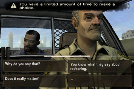 Al comienzo del juego Lee esta en un coche de policía ¿Qué crimen a cometido?