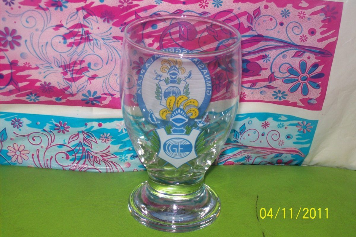 ¿Cuántas copas de primera división tiene, hasta la fecha, el club Gimnasia y Esgrima de la Plata en la era del profesionalismo?