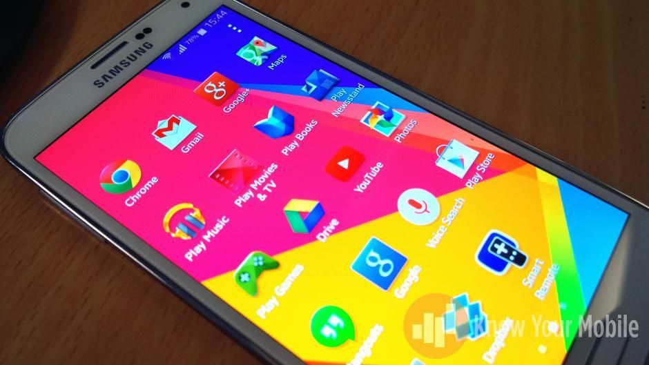 Si un amigo o amiga te deja su móvil y te dice que puedes mirar lo que quieras ¿qué haces?