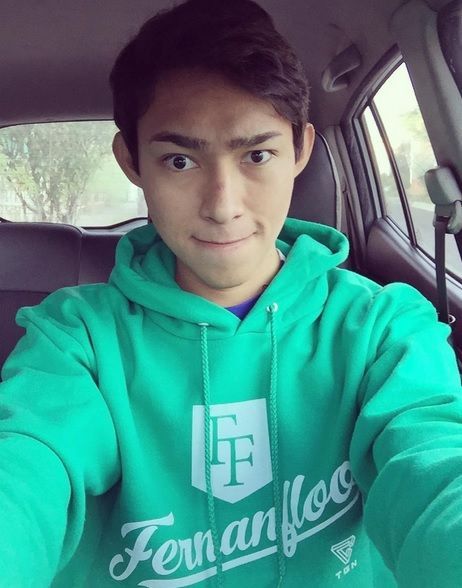 ¿Cuál es la edad de Fernanfloo?