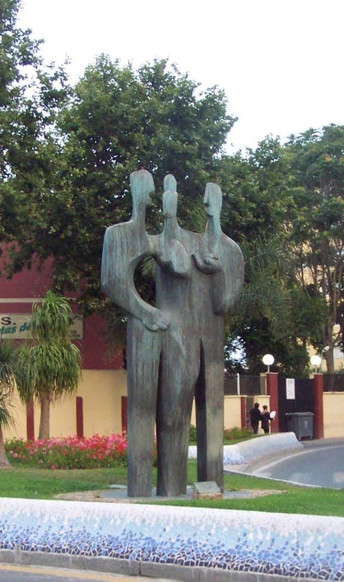 ¿Cuántas culturas conviven en Ceuta?