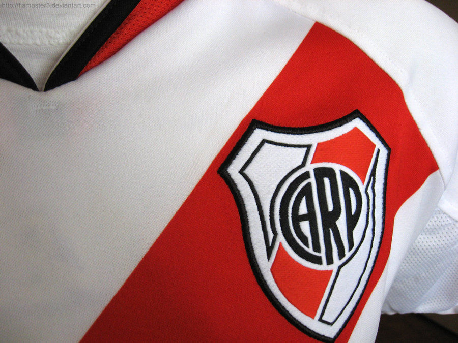 ¿Cuántos torneos nacionales tiene River desde el profesionalismo? (Enero 2016)