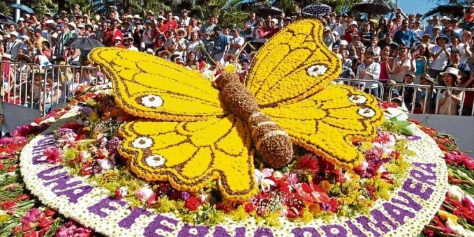 La feria de las flores de Medellín es un importante festival turístico pero..: ¿En qué fecha se celebra dicho carnaval?