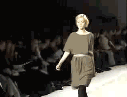 Se cae un señor al suelo, ¿qué haces?