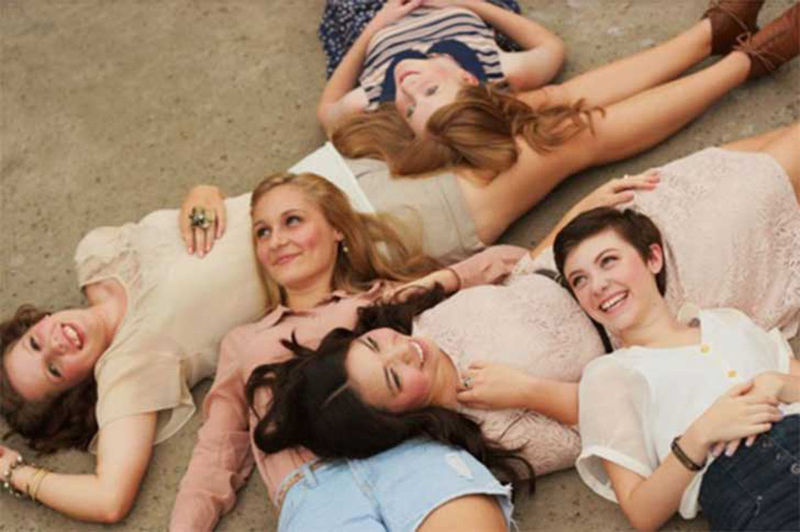 19200 - ¿Cual es la chica ideal? (Hombres y mujeres)