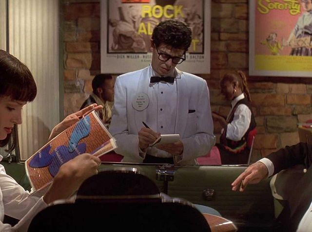 Actores: Steve Buscemi hace un cameo en Pulp Fiction, como el camarero de los 50, ¿Crees que debería haber hecho un mejor papel?