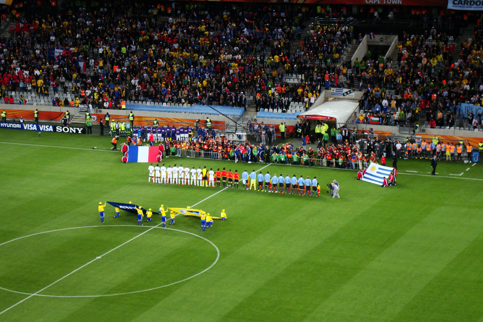 Comencemos con una fácil ¿Contra quíen jugo españa la final?