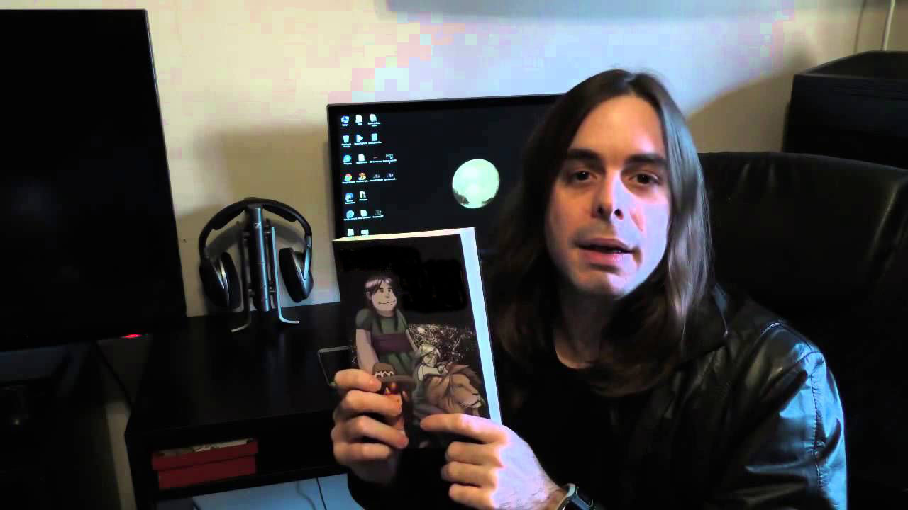 ¿Como se llama el primer libro que ha publicado Dross?