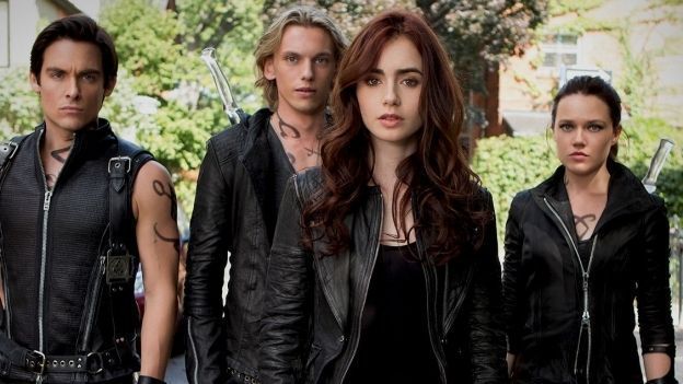 4885 - Las Runas de Cazadores de Sombras