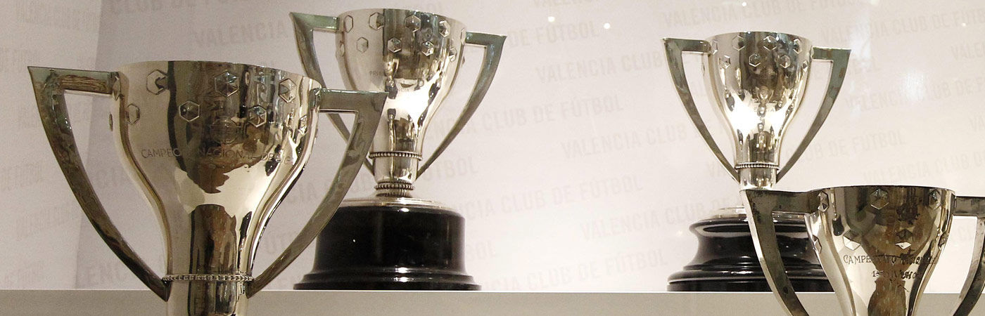 ¿Cuál de ESTOS entrenadores obtuvo más títulos con el Valencia CF?