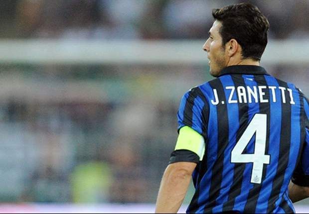 ¿Cuál fue el primer equipo en donde jugó profesionalmente por primera vez el jugador argentino Javier Zanetti?
