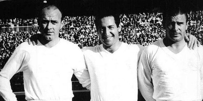 ¿Quiénes serían los delanteros?