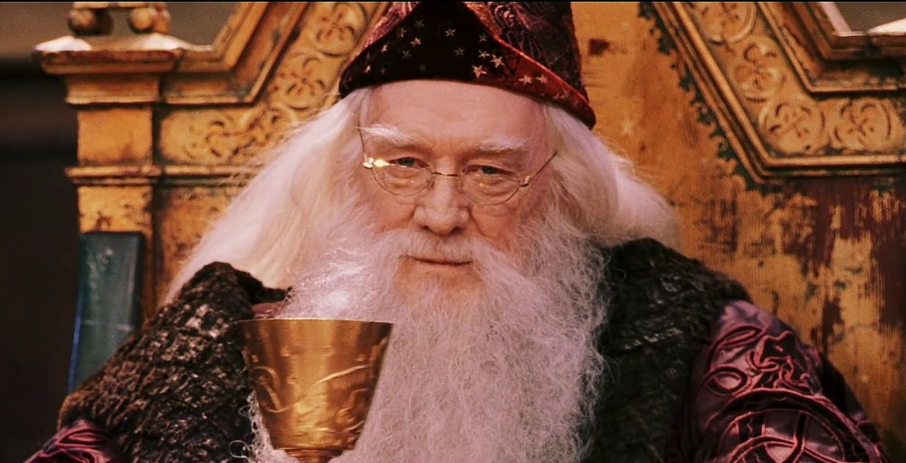¿Cuál es el nombre completo de Dumbledore?
