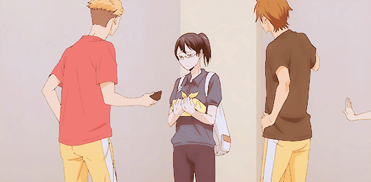 Ahí está la chica que te gusta, ¡Y está hablando con otro chico, parece que intenta ligar con ella! ¿Qué vas a hacer?