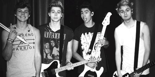¿Qué hacen los miembros de 5SOS antes de salir al escenario?