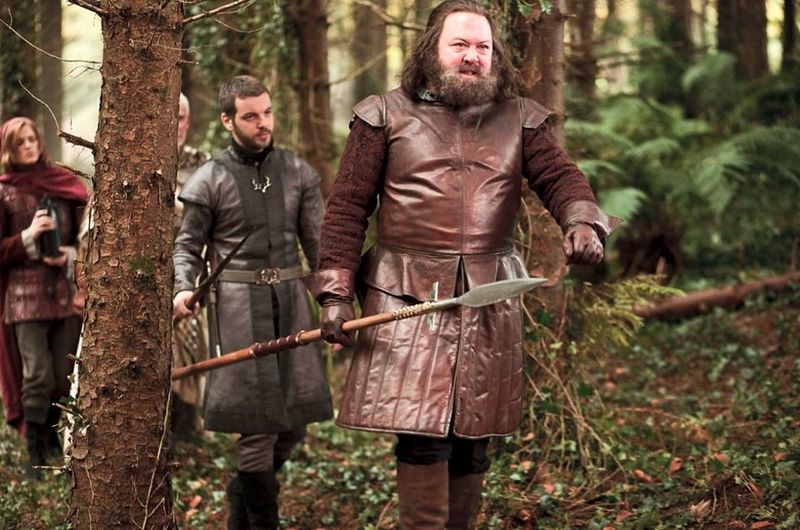 ¿Como se llama el hermano pequeño de Robert Baratheon?